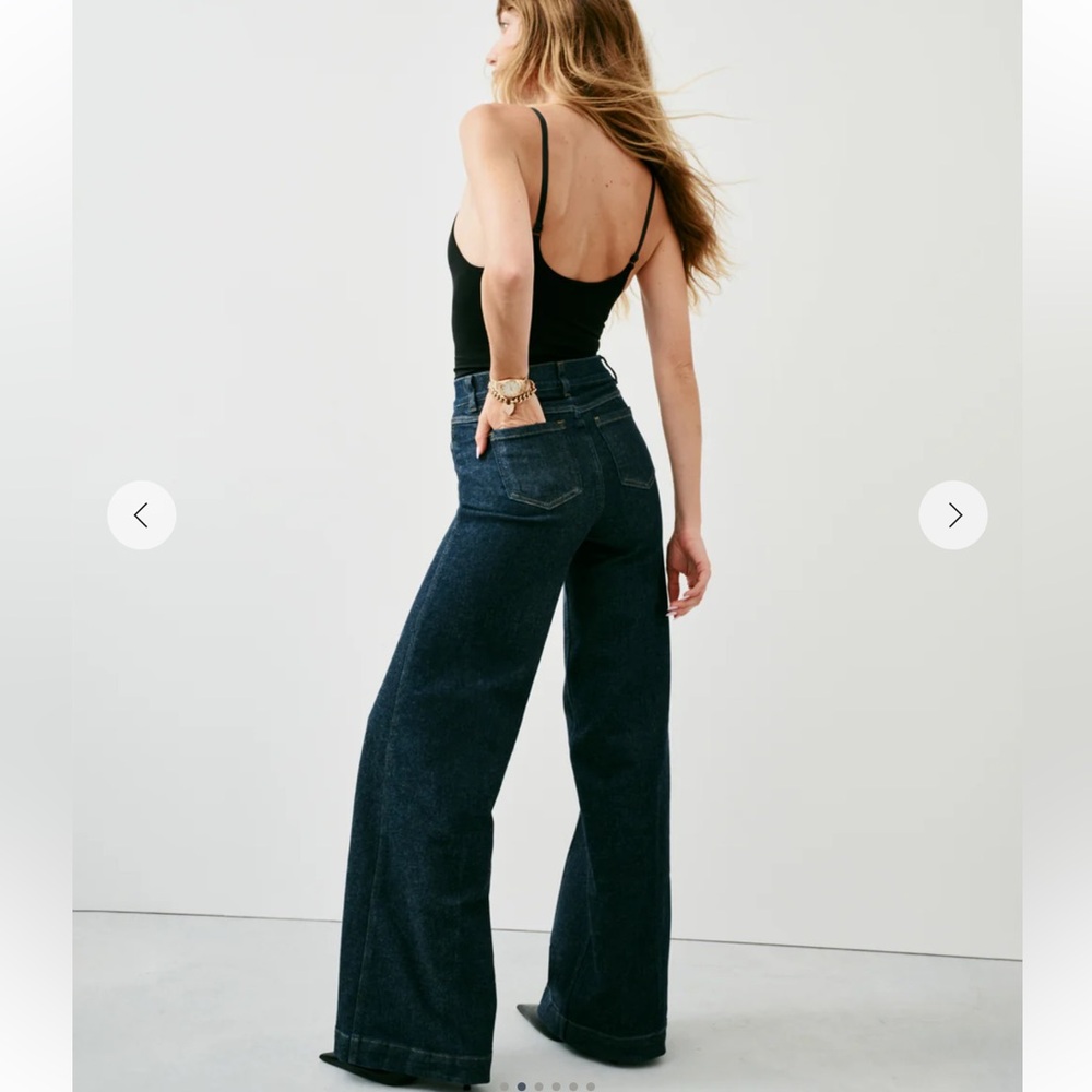 SpanxShape Everywear wide leg jeans NWOT - Picture 2 of 10